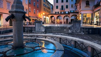 fontana_centro_riva_del_garda_iStock-tablet.jpg